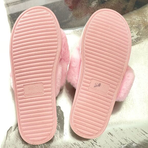 Jessica Simpson Women's Cross Band Soft Plush Memory Foam House Slipper Size 6/7 - Picture 8 of 13